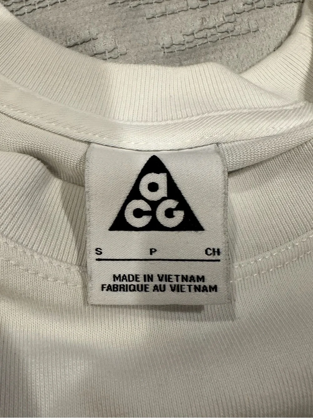 Nike ACG relaxed fit logo shirt
